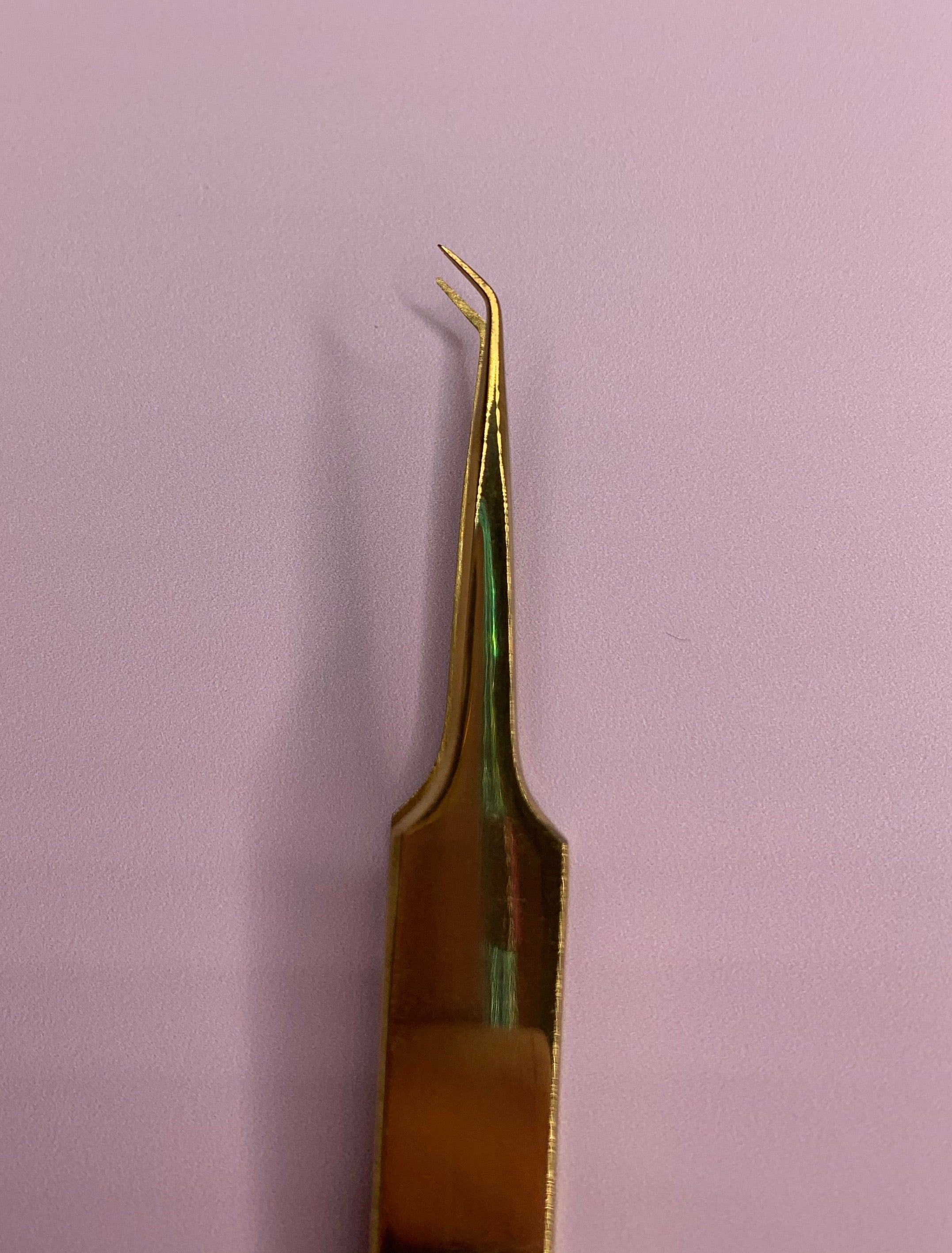 Petite tweezer