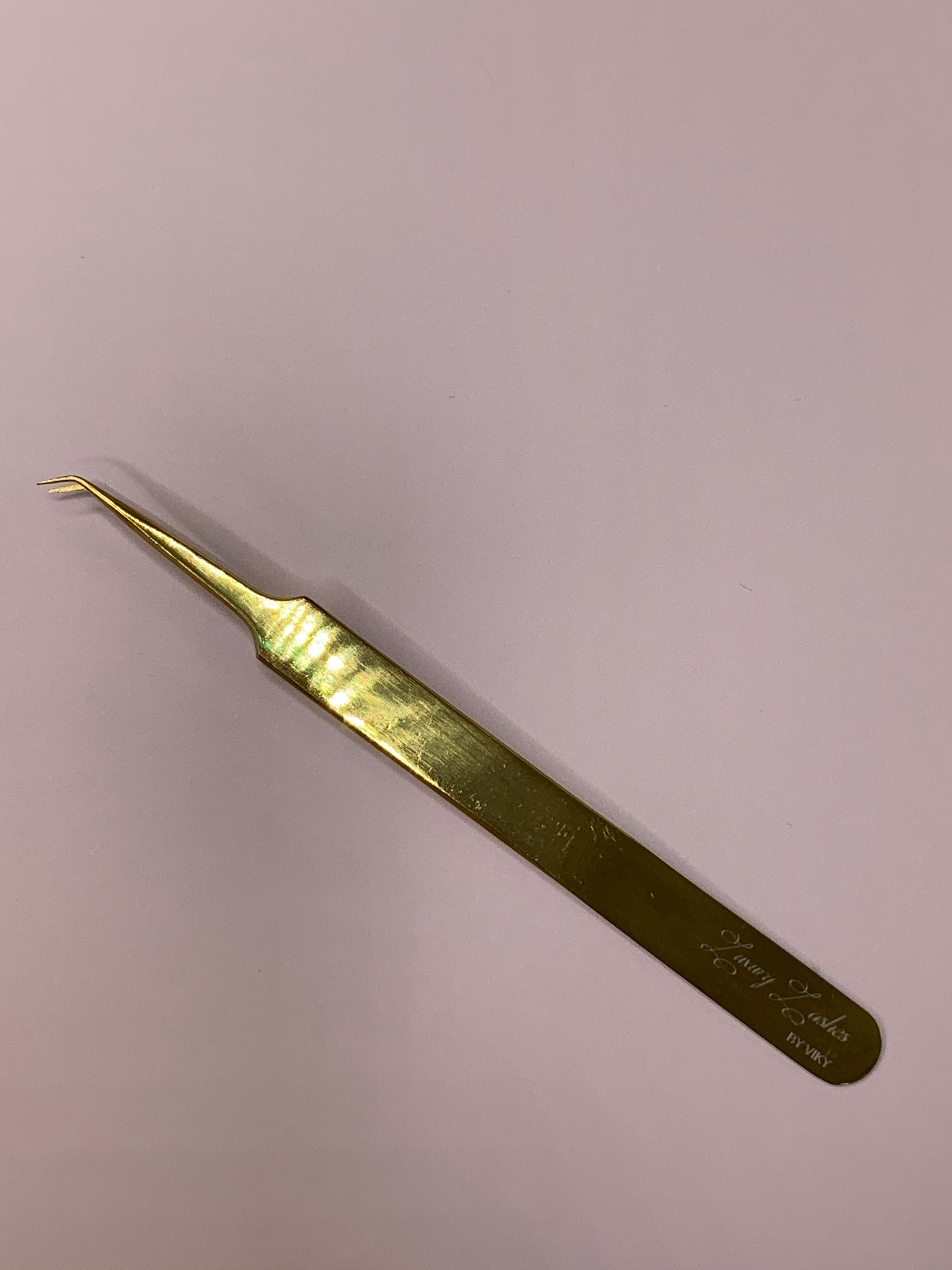 Petite tweezer